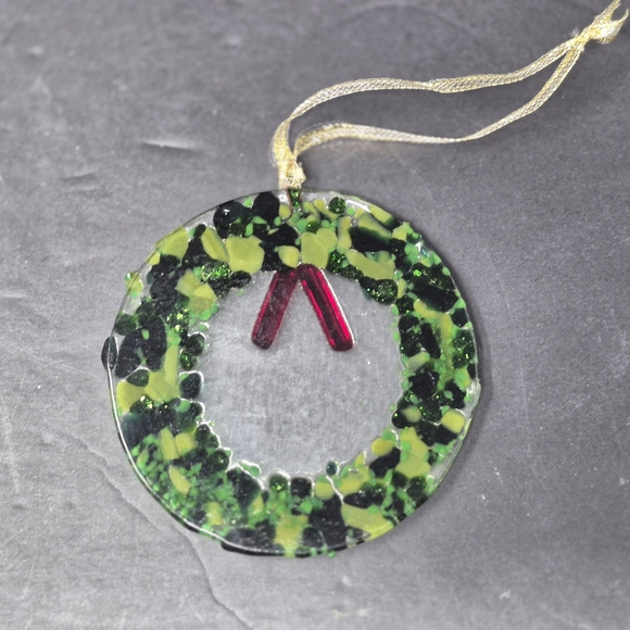 Fused Glass Wreath Ornament - Picture 4 of 4